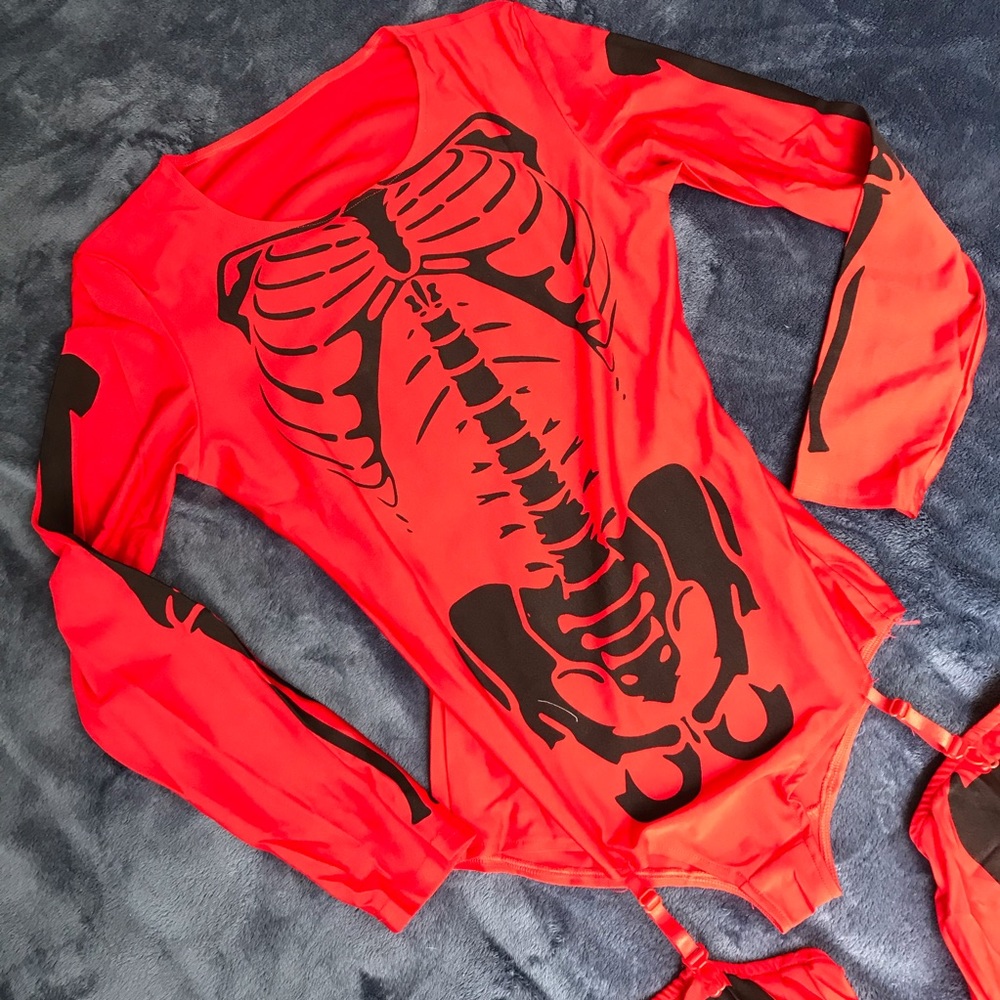 Red Bad Skeleton Halloween Costume One Size NWT - Picture 6 of 7